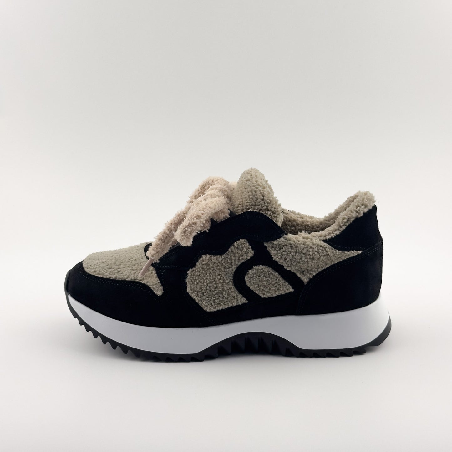 Levans Baskets 70 Noir