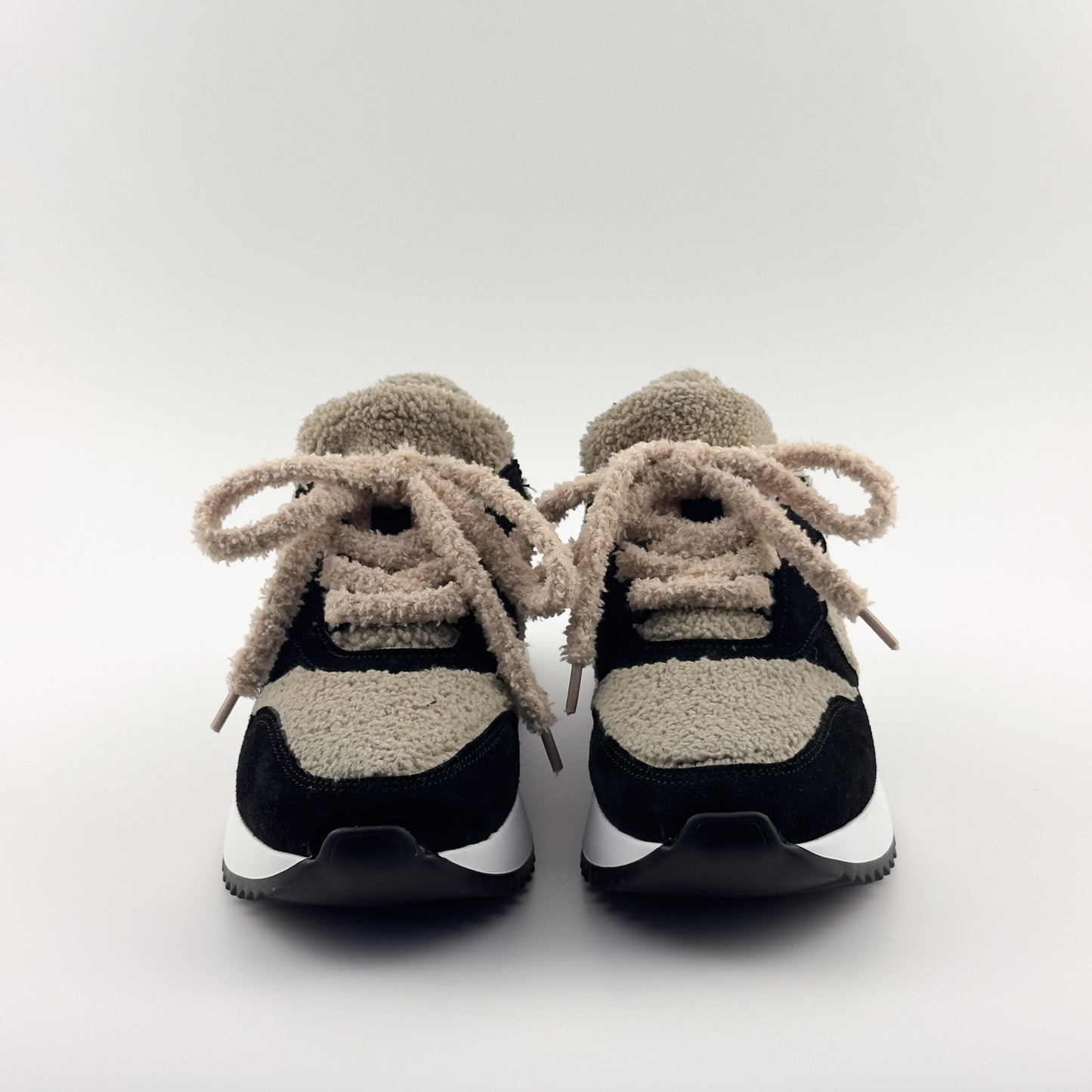 Levans Baskets 70 Noir