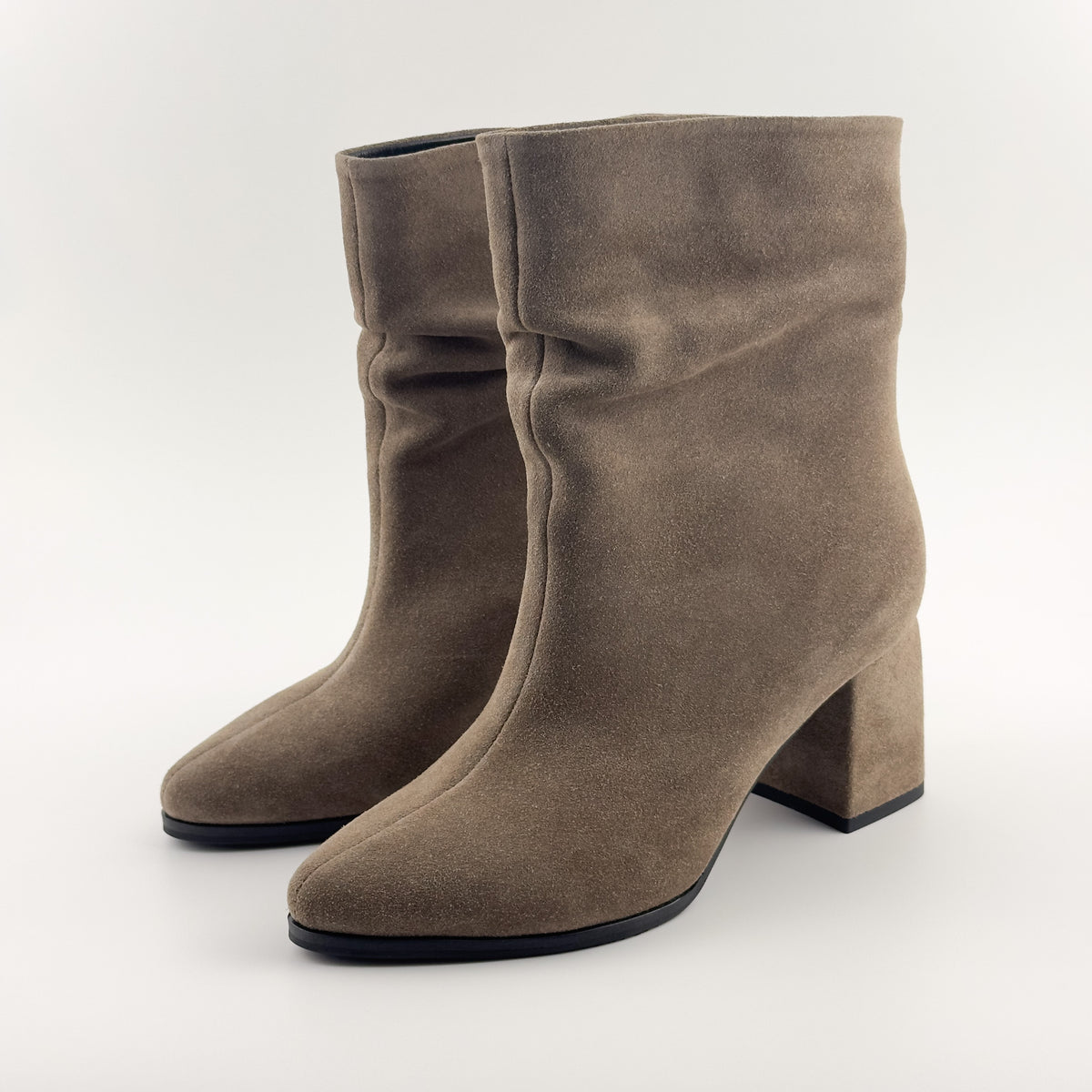 Ilona Bottines 857/49 Cappuccino Velour