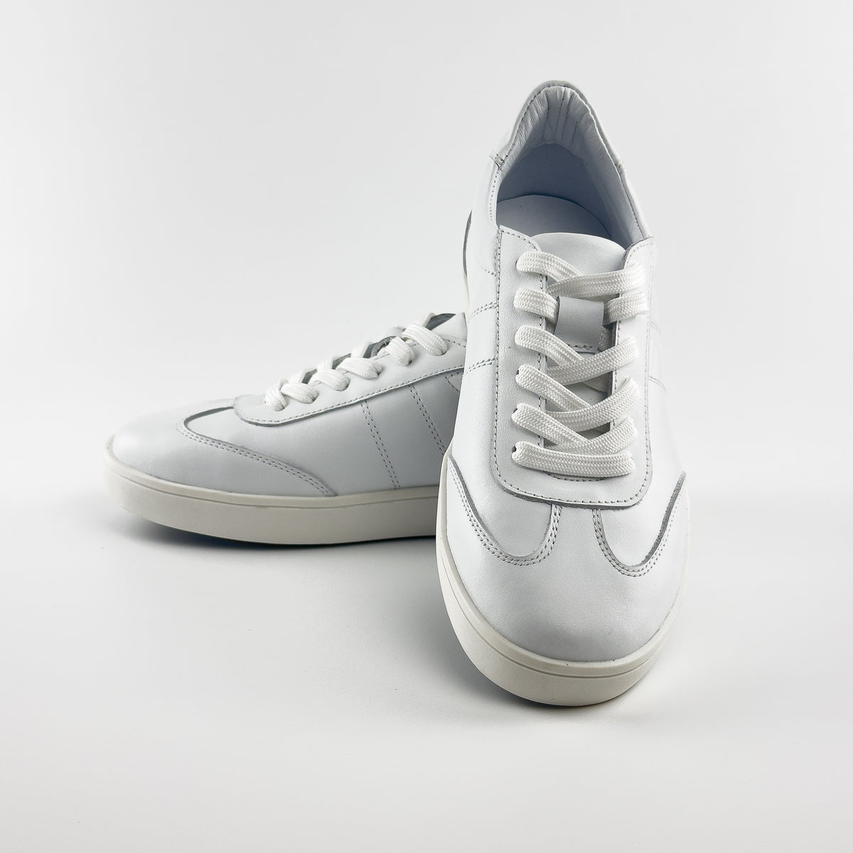 Baskets Garbi Blanc