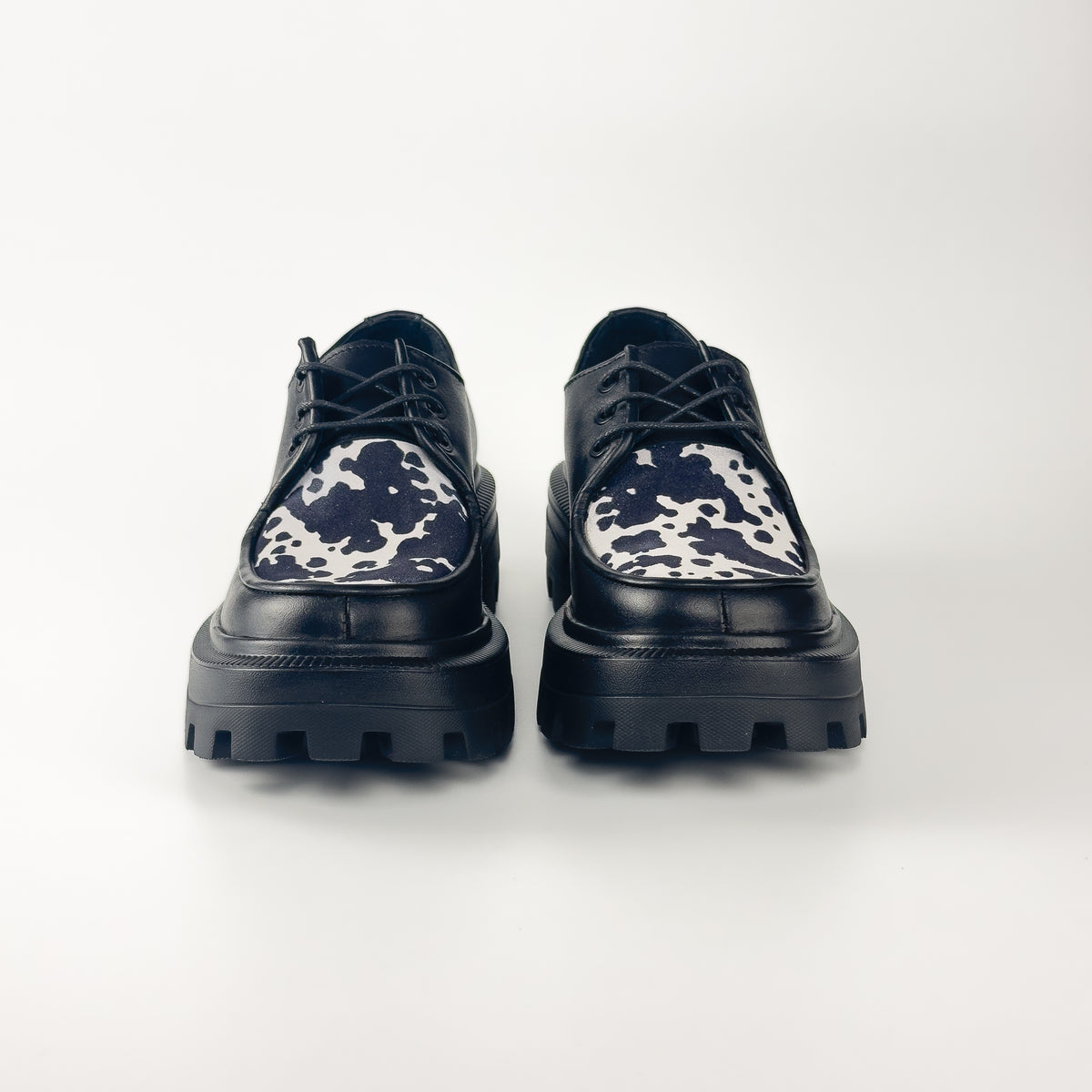 Derbys Lou Noir motif Vache
