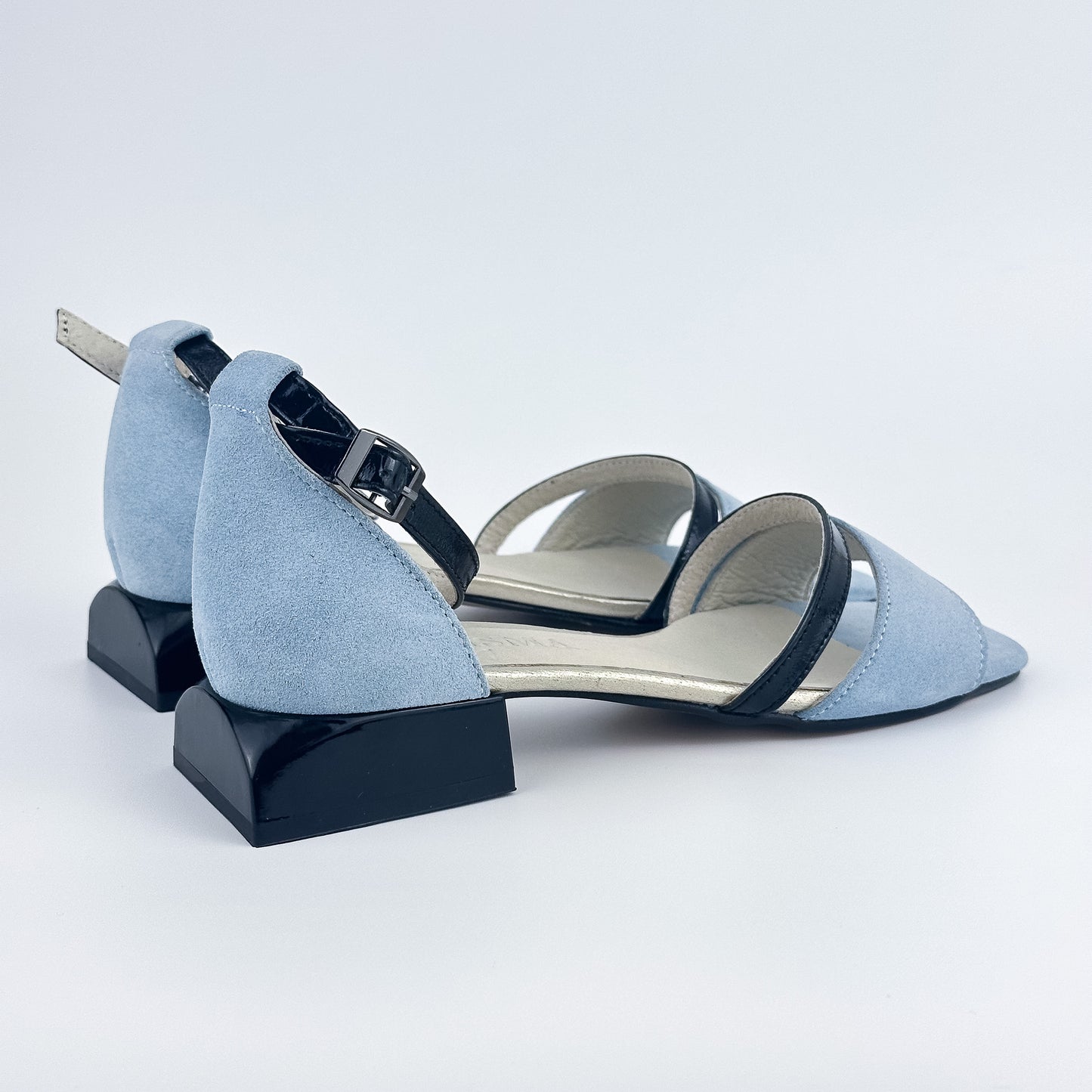 Crisma Sandales 0508 Bleu clair suède /Noir verni